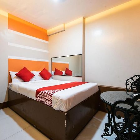 Oyo 475 Pearl Blossom Hotel 马尼拉 外观 照片