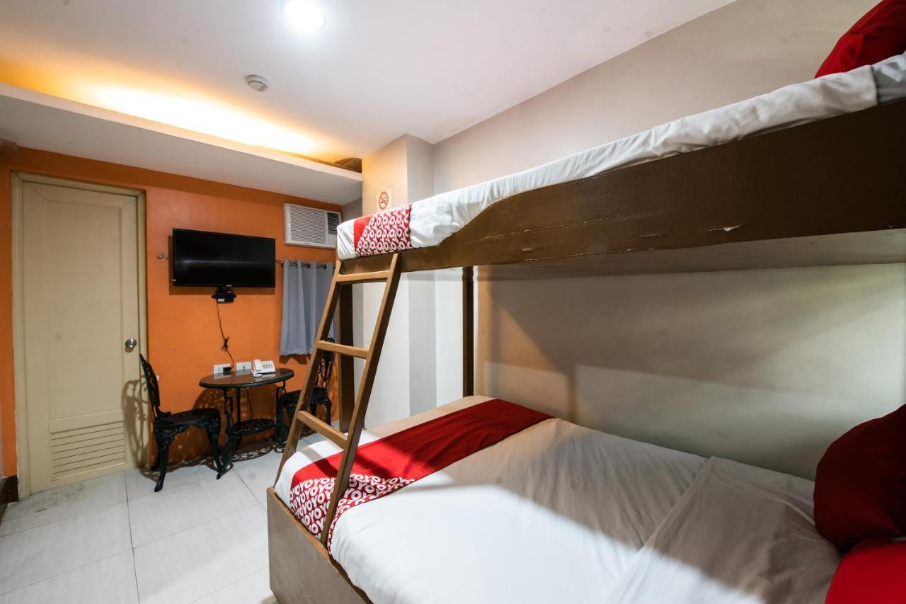 Oyo 475 Pearl Blossom Hotel 马尼拉 外观 照片