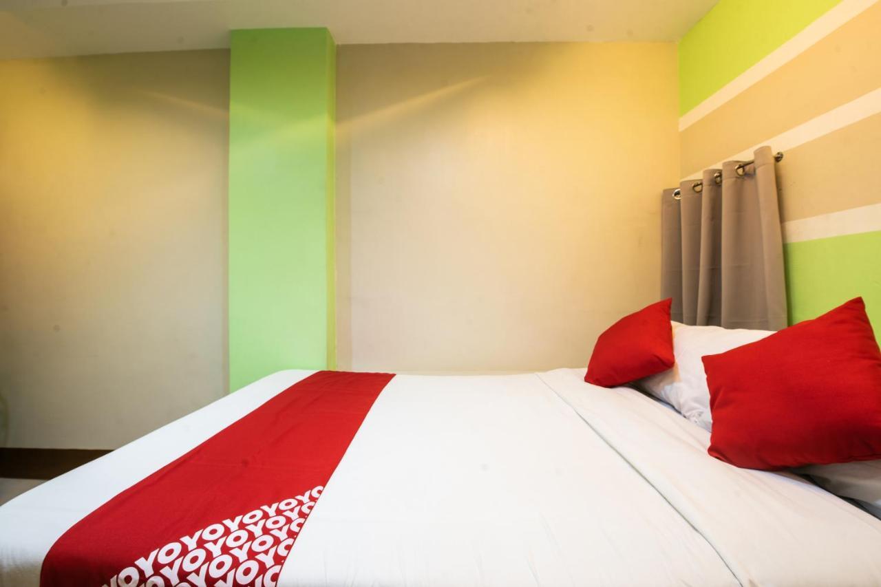 Oyo 475 Pearl Blossom Hotel 马尼拉 外观 照片